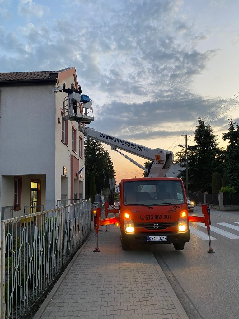 Wynajem zwyżki okolice Wadowic – wąski dojazd | RADMAT